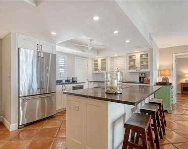 800 Benjamin Franklin Drive - Photo Thumbnail 10