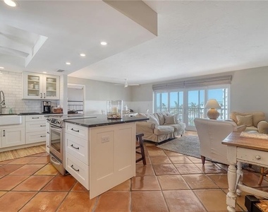 800 Benjamin Franklin Drive - Photo Thumbnail 3