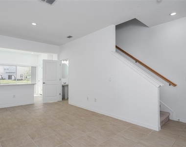 6106 Fairmont Lane - Photo Thumbnail 4
