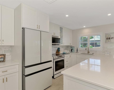 5628 Cape Leyte Drive - Photo Thumbnail 45