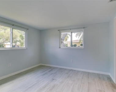 3024 Chase Circle - Photo Thumbnail 6