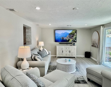 6312 S Lockwood Ridge Road - Photo Thumbnail 10