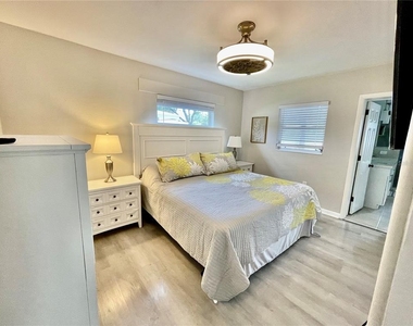 6312 S Lockwood Ridge Road - Photo Thumbnail 13