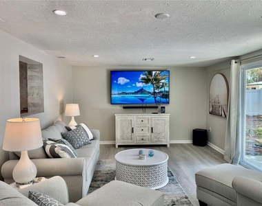 6312 S Lockwood Ridge Road - Photo Thumbnail 8