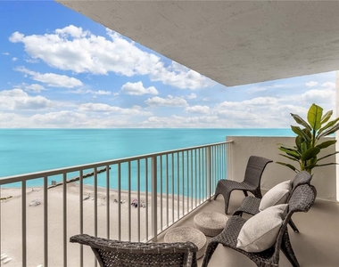 2301 Gulf Of Mexico Drive - Photo Thumbnail 4