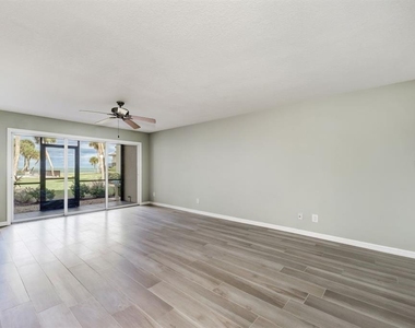 4660 Ocean Boulevard - Photo Thumbnail 17