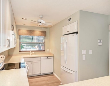 4660 Ocean Boulevard - Photo Thumbnail 10