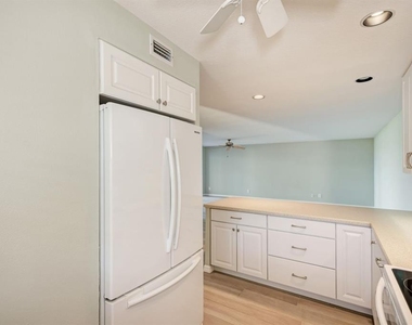 4660 Ocean Boulevard - Photo Thumbnail 12