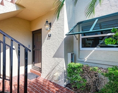 4660 Ocean Boulevard - Photo Thumbnail 5