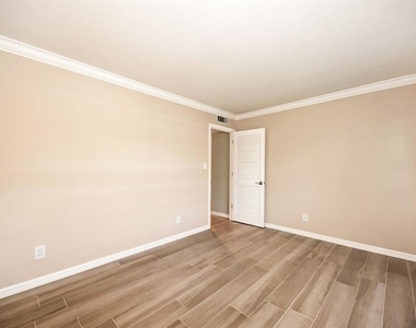 4660 Ocean Boulevard - Photo Thumbnail 21