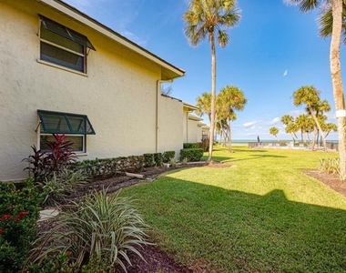 4660 Ocean Boulevard - Photo Thumbnail 3