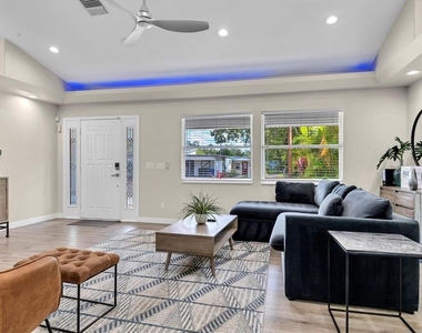 4110 Iola Drive - Photo Thumbnail 7