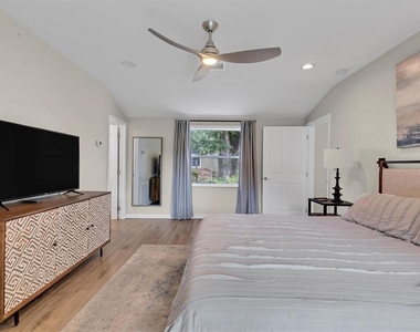 4110 Iola Drive - Photo Thumbnail 18