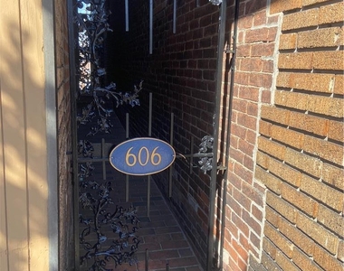 606 W Broad Street - Photo Thumbnail 2