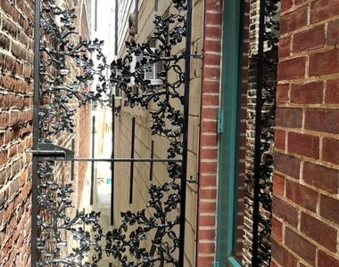 606 W Broad Street - Photo Thumbnail 3