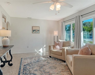 209 Briggs Court - Photo Thumbnail 3