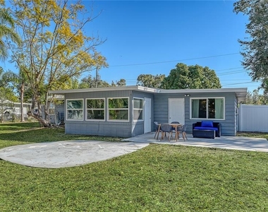 209 Briggs Court - Photo Thumbnail 34