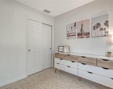 209 Briggs Court - Photo Thumbnail 24