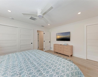 431 Island Circle - Photo Thumbnail 22
