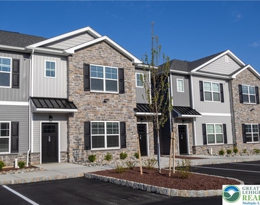 1411 Greenview Drive - Photo Thumbnail 1