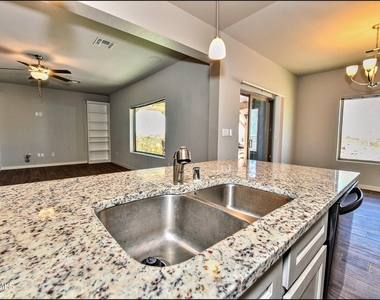 6952 Black Mesquite Drive - Photo Thumbnail 16