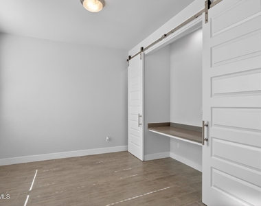2233 Sandstone Place - Photo Thumbnail 4