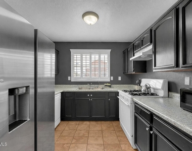 3092 Tierra Bowles Drive - Photo Thumbnail 10
