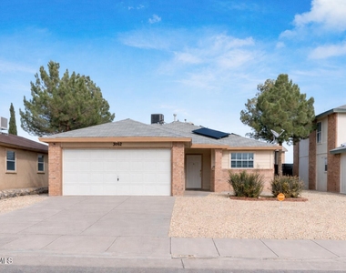 3092 Tierra Bowles Drive - Photo Thumbnail 2