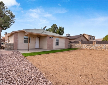 3092 Tierra Bowles Drive - Photo Thumbnail 33
