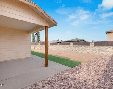 3092 Tierra Bowles Drive - Photo Thumbnail 31