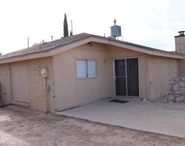 5947 Deer Avenue - Photo Thumbnail 16