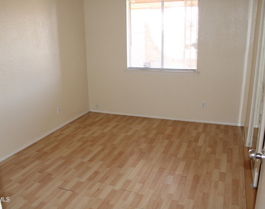5947 Deer Avenue - Photo Thumbnail 10