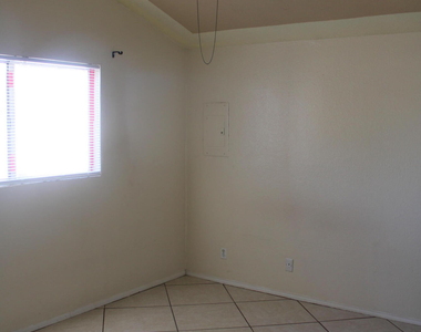 5947 Deer Avenue - Photo Thumbnail 11