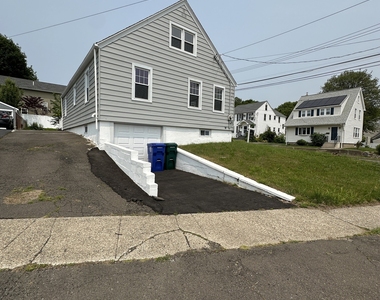 11 Colony Street - Photo Thumbnail 6