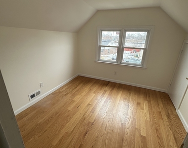 11 Colony Street - Photo Thumbnail 14