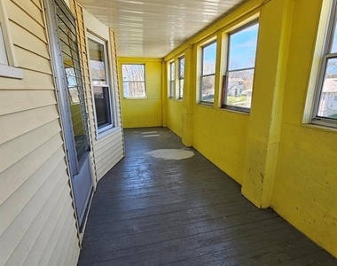 75 Vernon Street - Photo Thumbnail 11