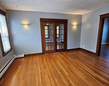 75 Vernon Street - Photo Thumbnail 1