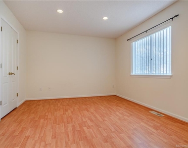10 South Street - Photo Thumbnail 16