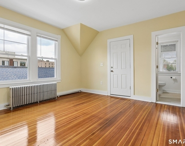 39 Grand Street - Photo Thumbnail 5