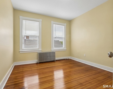 39 Grand Street - Photo Thumbnail 16