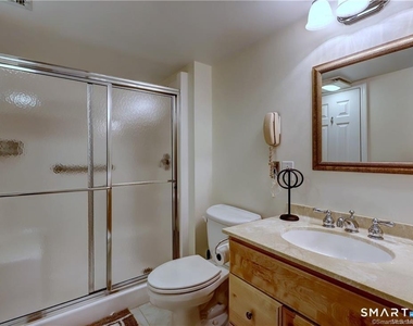 18 Gaylor Drive - Photo Thumbnail 4