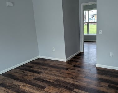 619 Shelton Street - Photo Thumbnail 9