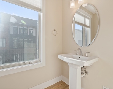 6427 Melissa Street - Photo Thumbnail 11