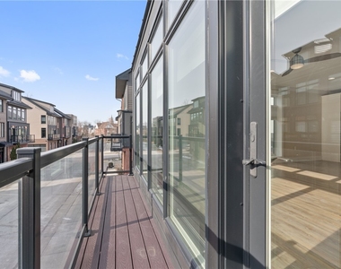 6427 Melissa Street - Photo Thumbnail 10