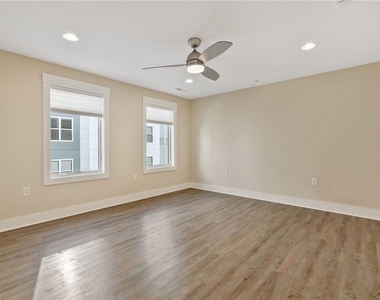 6427 Melissa Street - Photo Thumbnail 12