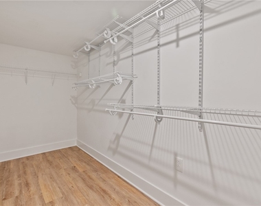 6427 Melissa Street - Photo Thumbnail 15