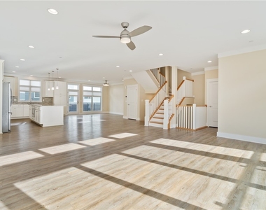 6427 Melissa Street - Photo Thumbnail 3