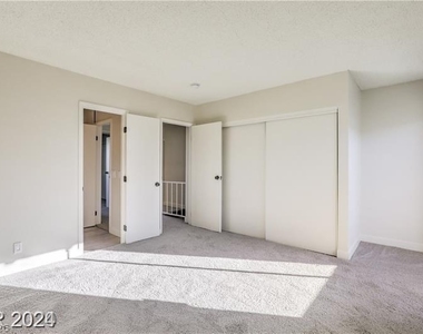 1436 N Jones Boulevard - Photo Thumbnail 12