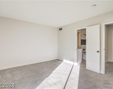 1436 N Jones Boulevard - Photo Thumbnail 13