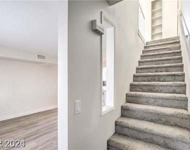 1436 N Jones Boulevard - Photo Thumbnail 10